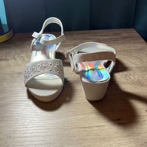 Like new condition Silver sparkle sandals